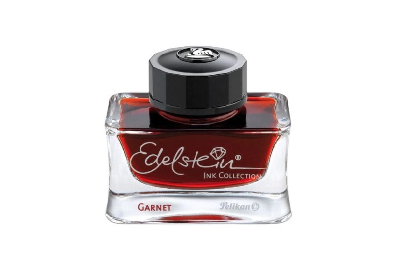 pelikan garnet.jpg