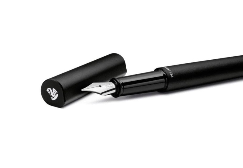 pelikan black rock (3).jpg