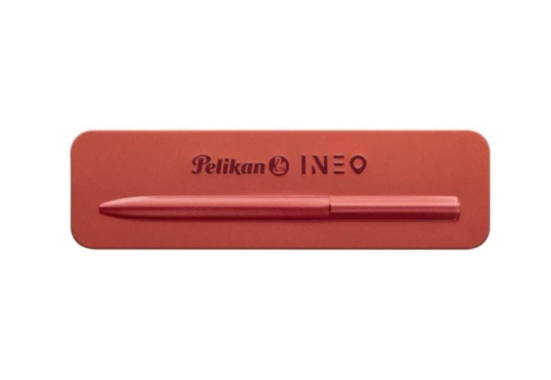 dlugopis pelikan fiery red 2.jpg