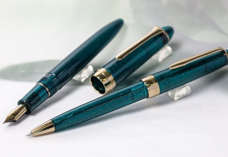 SHIKIORI Kusa Asobi (2).jpg