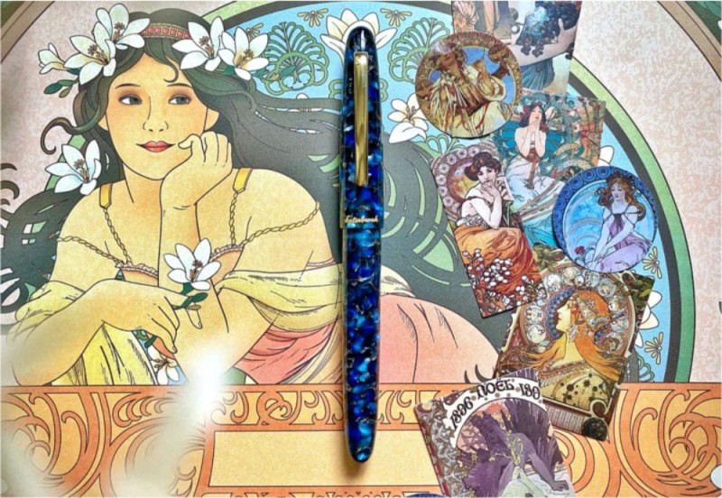 nouveau bleu gold