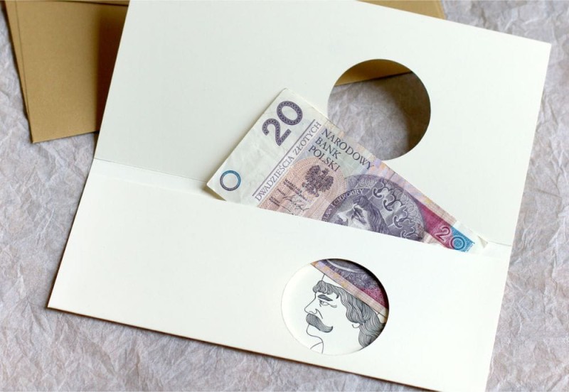 Anna Trzpil-Zagórska - Królewska kartka z kopertą na banknoty NOTEKA (3).jpg