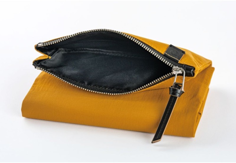 Hobonichi Techo Original A6 Cover: Tragen: Mustard