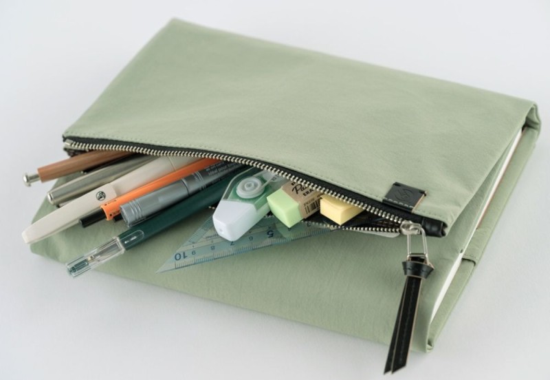 Hobonichi Techo Cousin A5 Cover: Tragen: Oakmoss