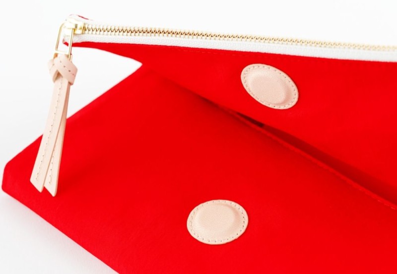 Hobonichi Techo Weeks Cover: Tragen: Red