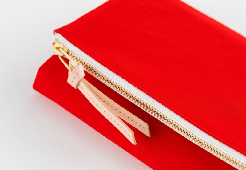 Hobonichi Techo Weeks Cover: Tragen: Red