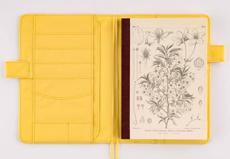 Hobonichi Techo Tomitaro Makino_ Hobonichi Graph Notebook A5 - Yamazakura - Notatnik w kratkę (2).jpg