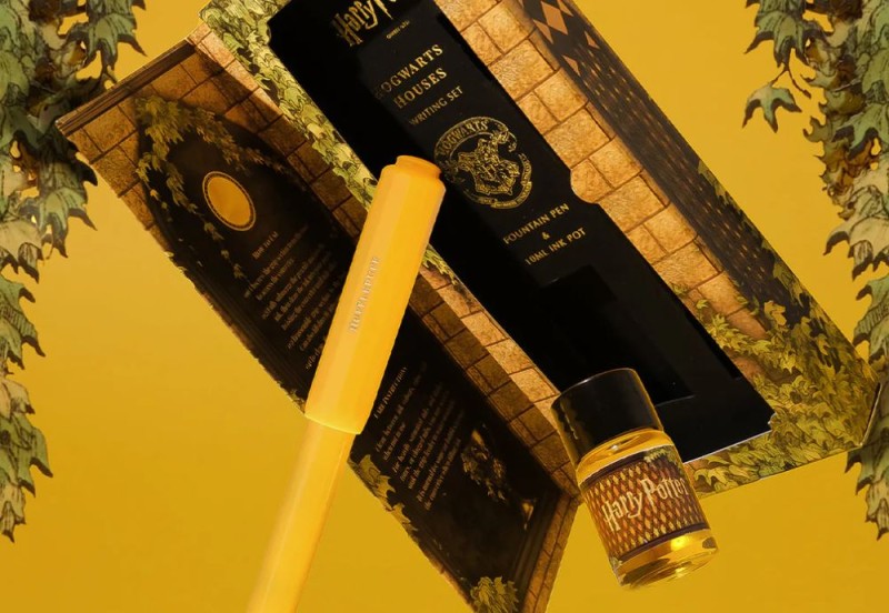 Ferris Wheel Press Carousel and ink set Harry Potter_ Hufflepuff NOTEKA (11).jpg