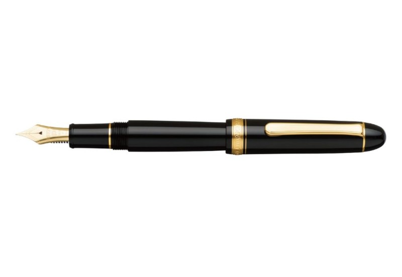 Platinum 3776 Pióro Wieczne Gold Trim Black in Black.jpg