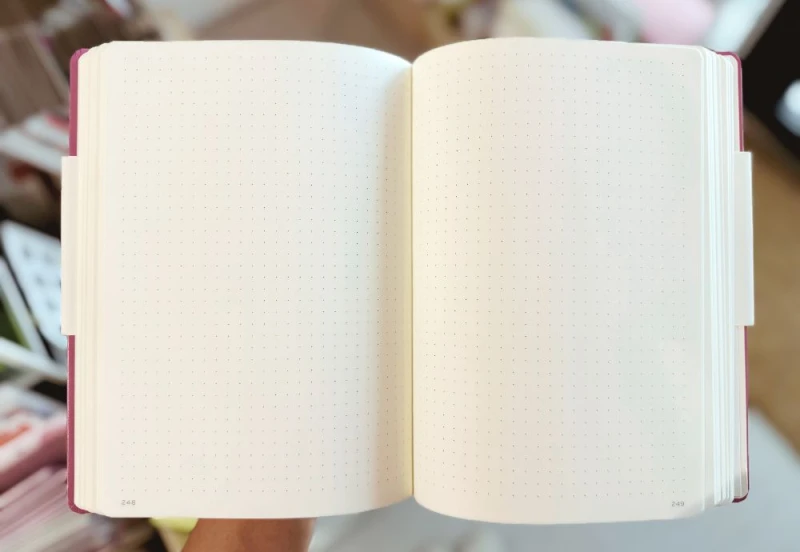 lEUCHTTURM1917 Notes a5 w kropki NOTEKA.jpg