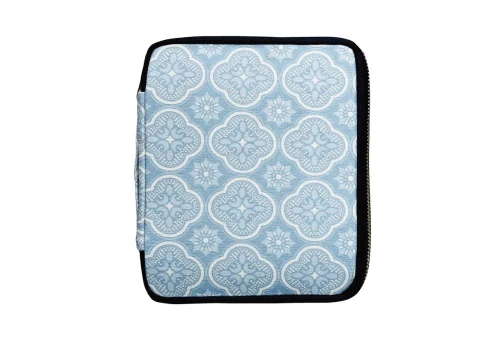 Kyoku Haku Zippered Pen Case Begonia Flowers Sky Blue - piórnik na 10 instrumentów