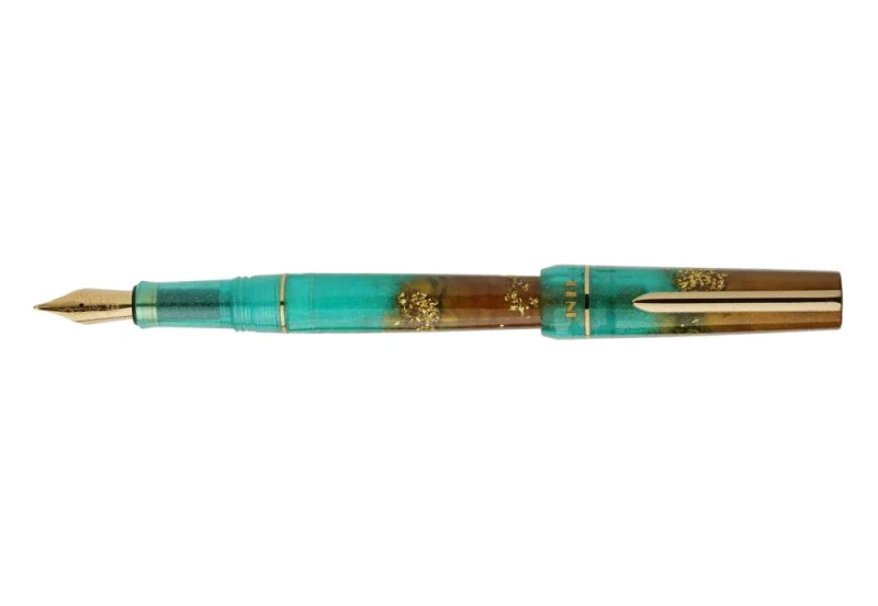 BENU Haute Lush Pióro wieczne 2.jpg